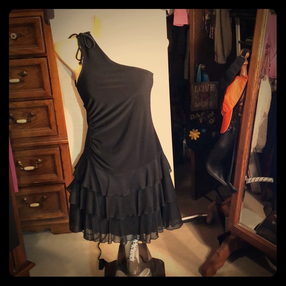 Teeze Me Dresses & Skirts - NWT One Shoulder dress